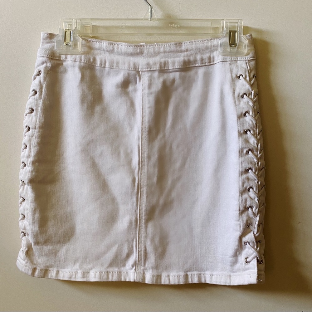 Forever 21 medium white denim a-line skirt